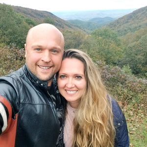 Meet your Posher, Lina